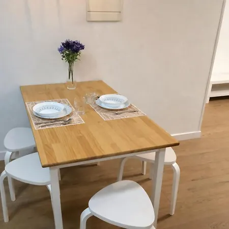 Apartment Esence 5 2 Banos Garaje A/c Wifi